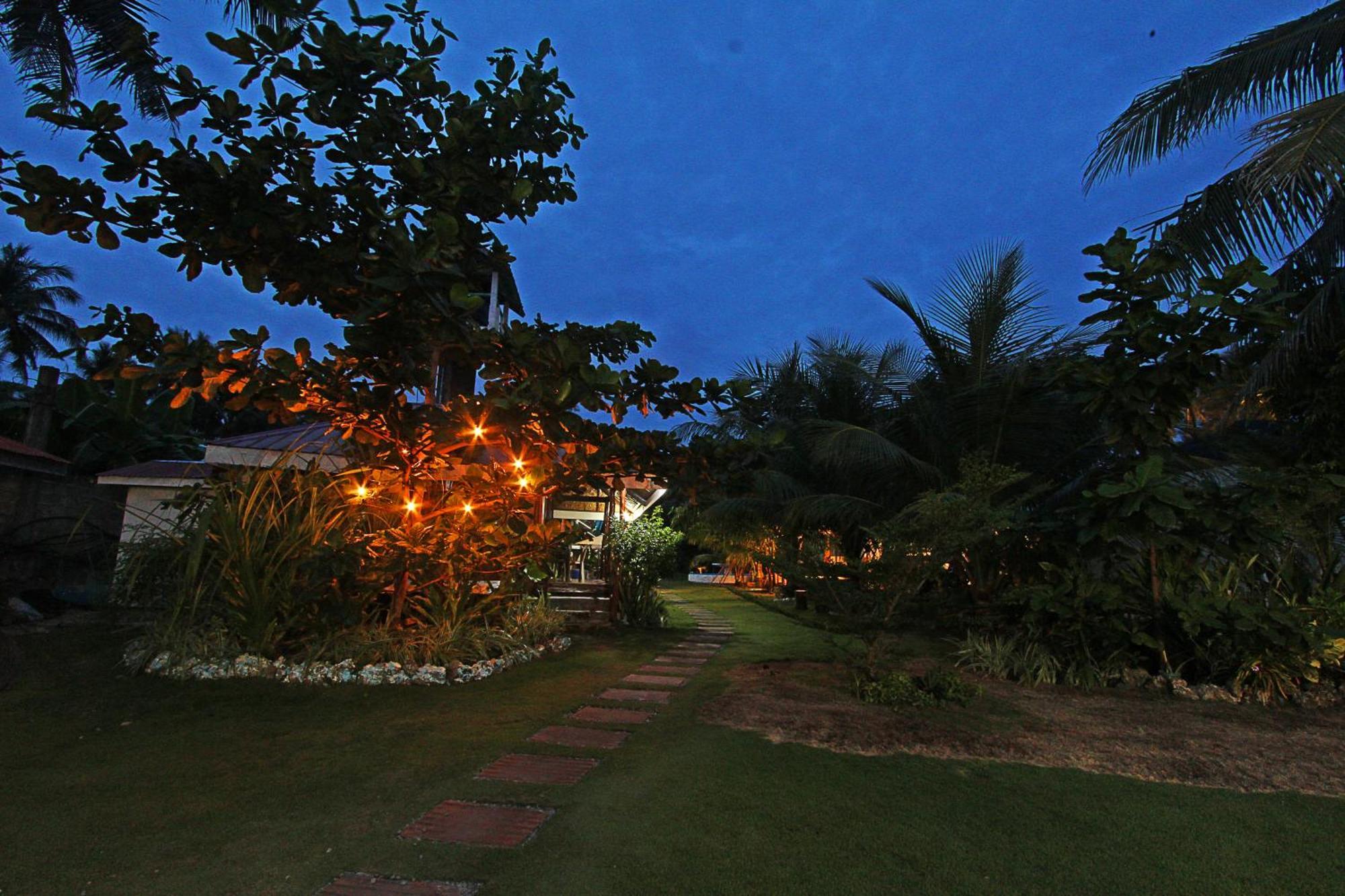 Villa Consolacion Resort General Luna  Extérieur photo